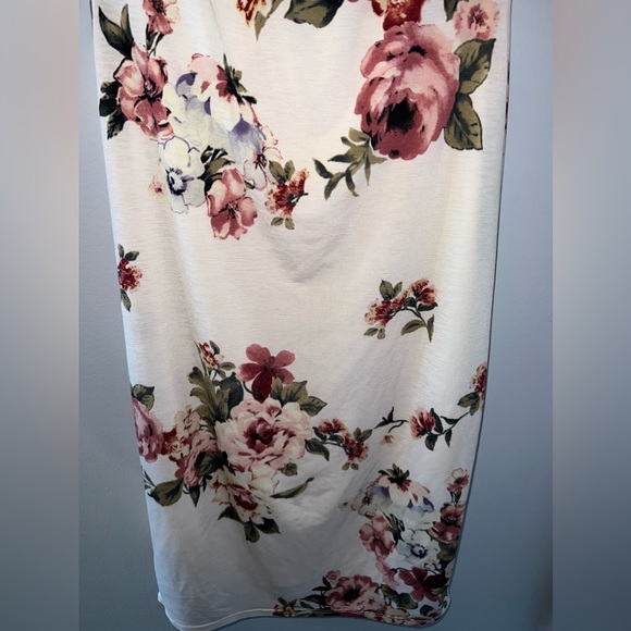 Floral dress - Picture 3 of 4